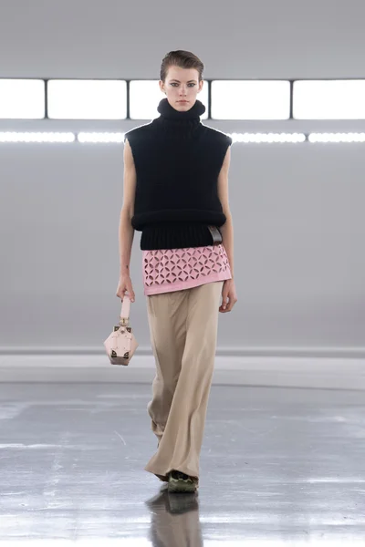 Look 39